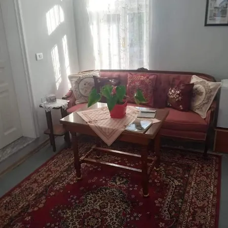 House * Korce
